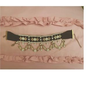 Gold choker